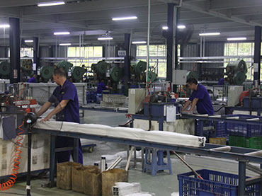 ازدادت الطلبات على ملحقات تركيب الألواح الشمسية على أسطح المنازل في تايلاند بكميات كبيرة بشكل ملحوظ