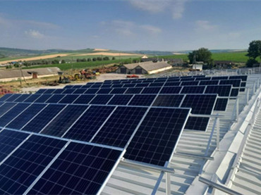 حامل ثلاثي القوائم معدني على السطح 620KW ، أوروبا